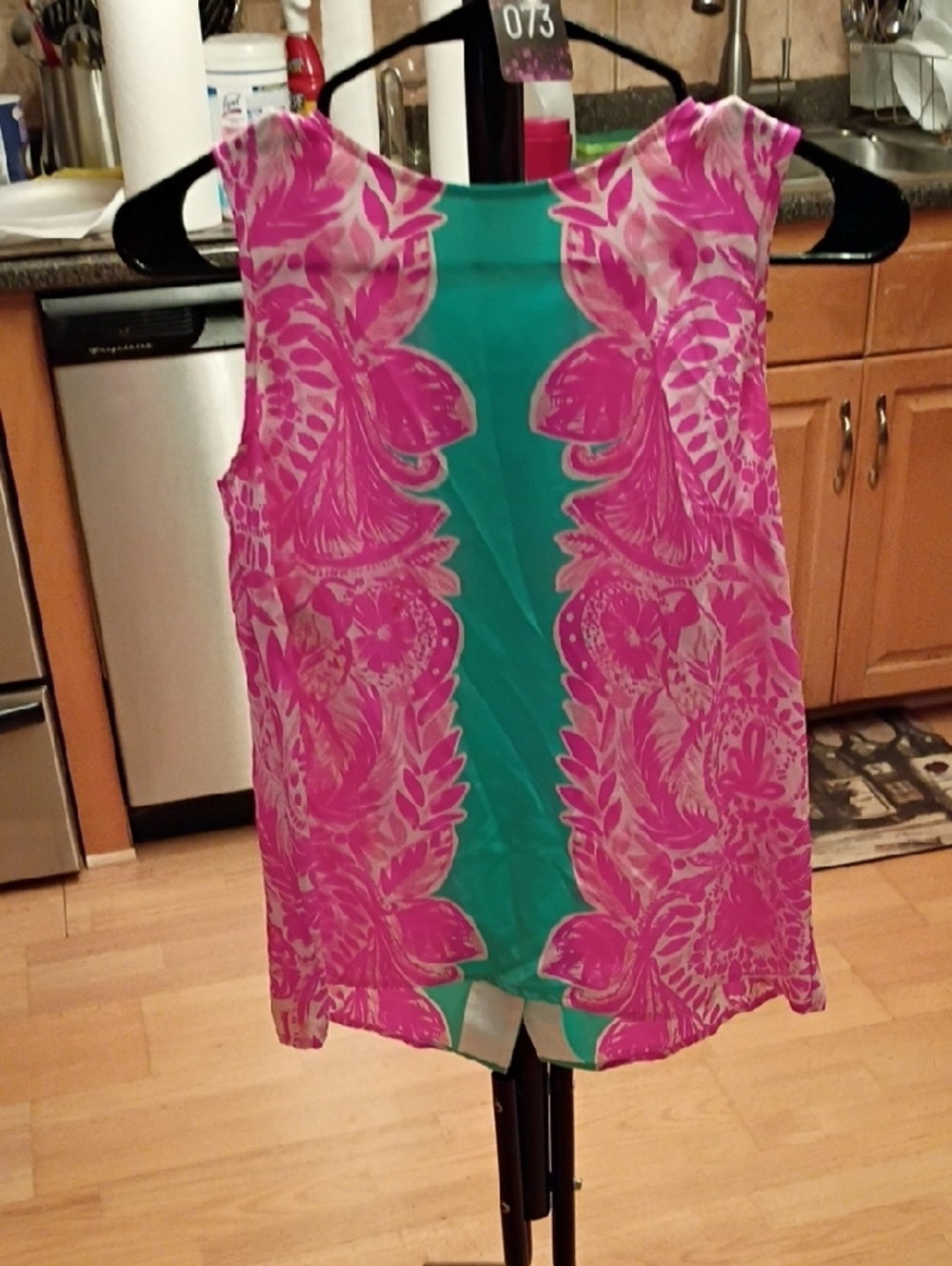 Lilly Pulitzer Pink Floral Tank with Teal Center - Picture 4 of 12
